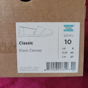 Womens Tom's size 10